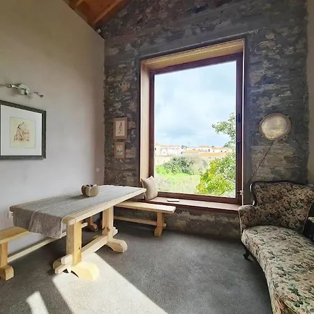 בית נופש Hidden Gem Of 1900, 7km From Sea *