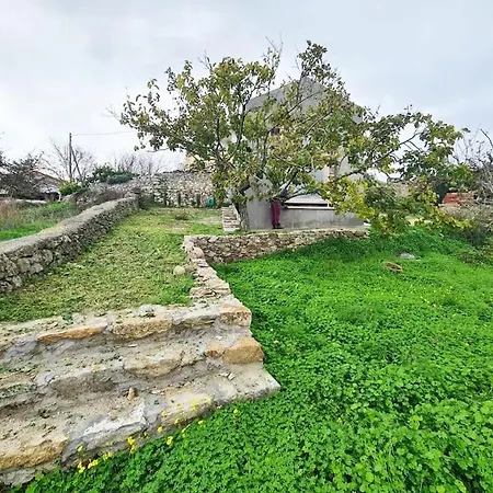 בית נופש Hidden Gem Of 1900, 7km From Sea