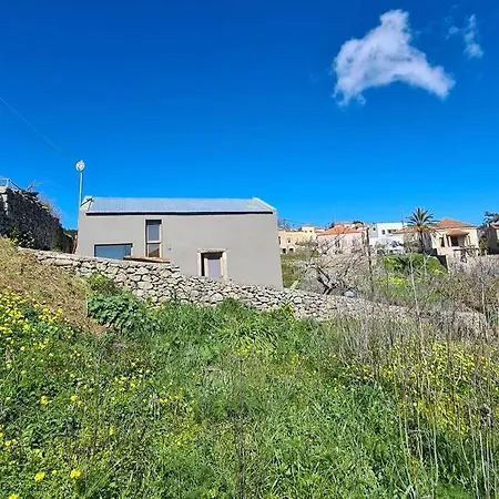 בית נופש Hidden Gem Of 1900, 7km From Sea